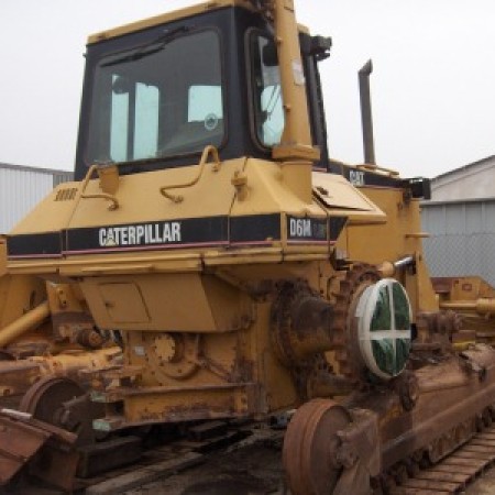 CATERPILLAR - D6M - Bulldozer