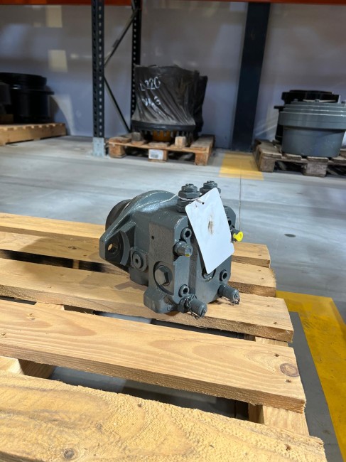 LIEBHERR - A920 - Pelle à pneus - Moteur rotation FMF045