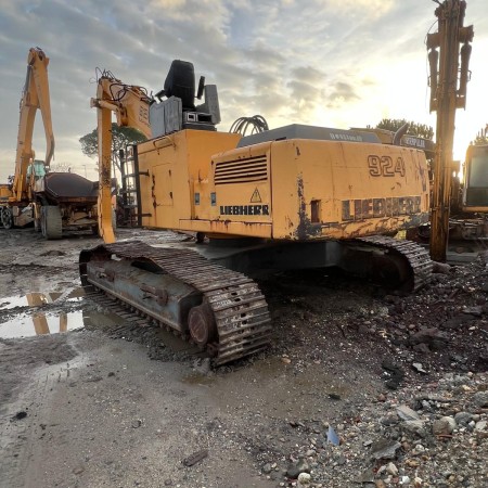 LIEBHERR - R924C EW - Pelle sur chenilles