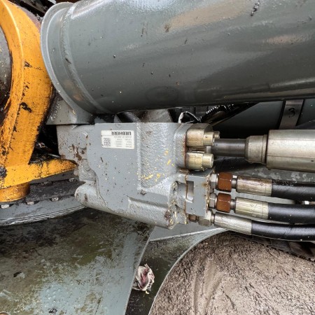 LIEBHERR - LH40C - Pelle sur chenilles