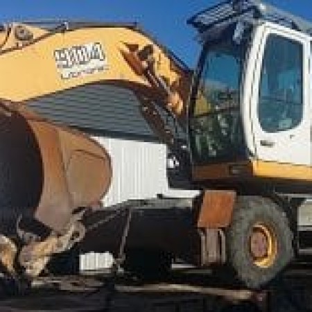LIEBHERR - A904 - Pelle à pneus