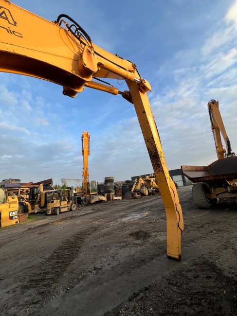 LIEBHERR - R924C EW - Pelle sur chenilles