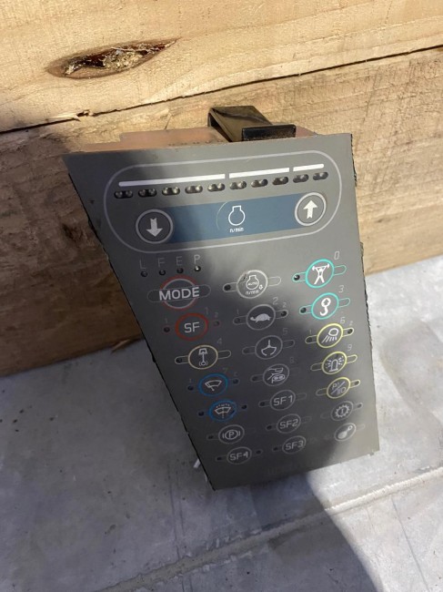 LIEBHERR - R924 - Chargeur sur chenille