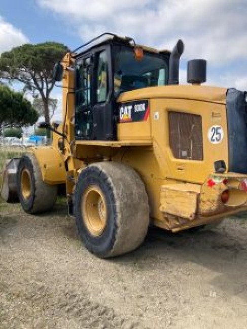 CATERPILLAR - 930K - Chargeur à pneus