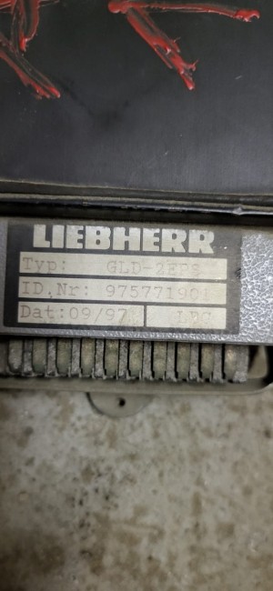 LIEBHERR - A900 - Pelle à pneus - Boitier électronique 