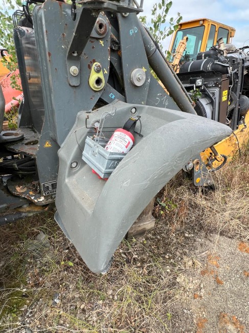 LIEBHERR - L514 - Chargeur à pneus - AILE AVANT DROITE