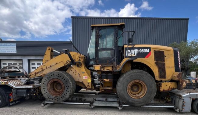 CATERPILLAR - 950M - Chargeur à pneus