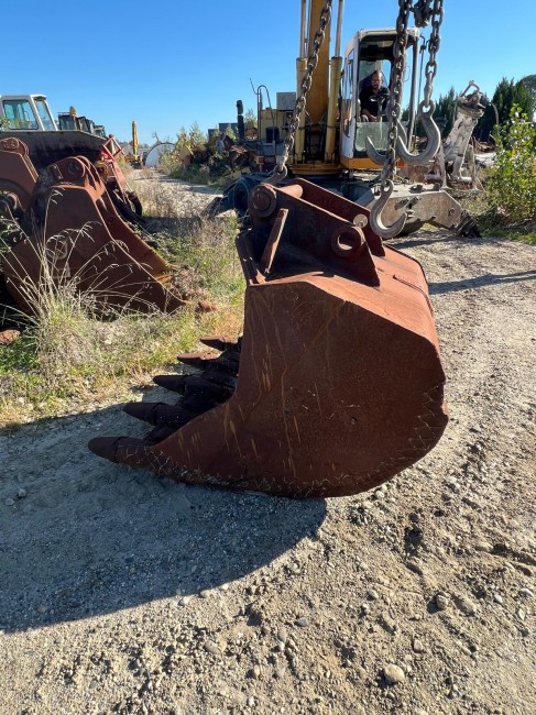 LIEBHERR - R944 - Excavadora de cadenas