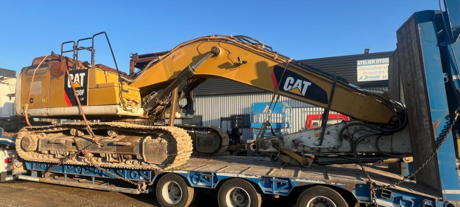 CATERPILLAR - 330F - Pelle sur chenilles - verin