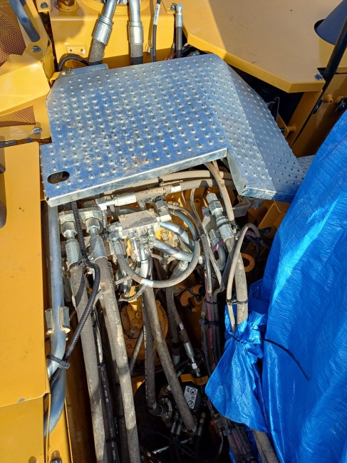 CATERPILLAR - M315 - Pelle à pneus - Moteur et réducteur de rotation