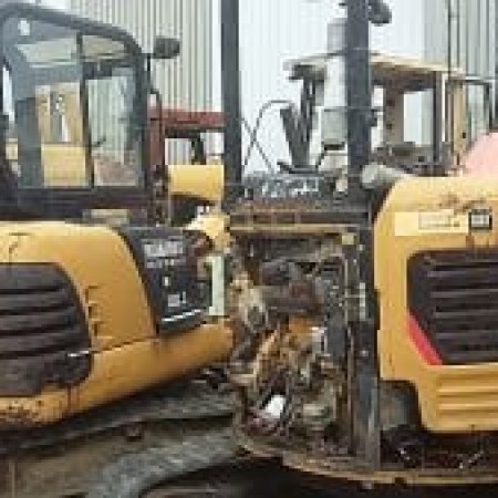CATERPILLAR - 303C CR - Mini excavator and midi excavator