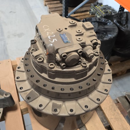 CASE - CX225 - Tracked excavator - Geared motor