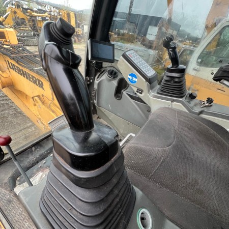LIEBHERR - LH40C - Pelle sur chenilles