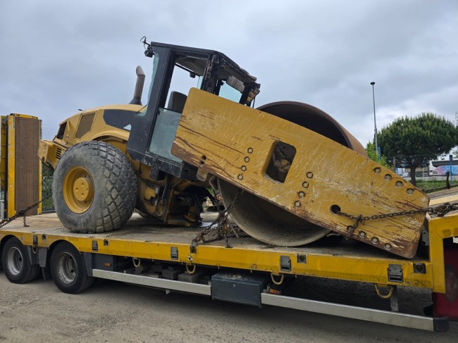 CATERPILLAR - CS76 - Compacteur