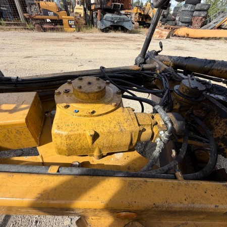 CATERPILLAR - 120M2 - Niveleuse