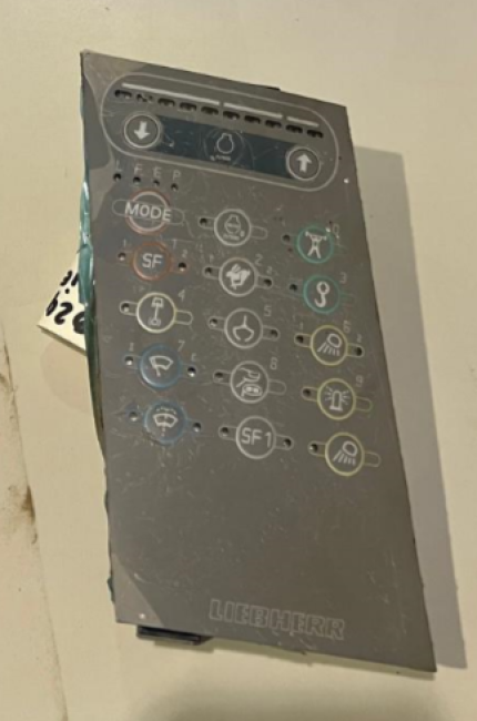 LIEBHERR - R924 HDSL - Pelle sur chenilles - Pupitre