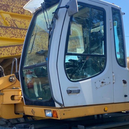 LIEBHERR - A309 - Tire shovel