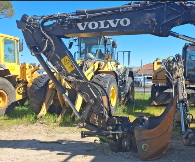 VOLVO - EWR130E - Pelle à pneus