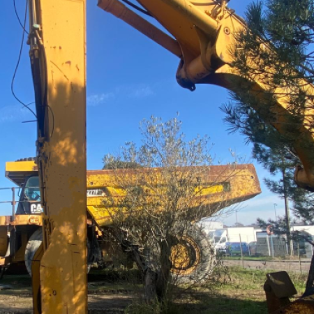 LIEBHERR - A902 - Pelle à pneus