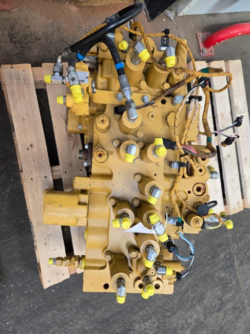 CATERPILLAR - 320E - Pelle sur chenilles