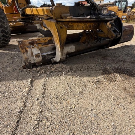 CATERPILLAR - 120M2 - Niveleuse