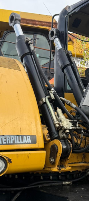 CATERPILLAR - M313D - Pelle à pneus