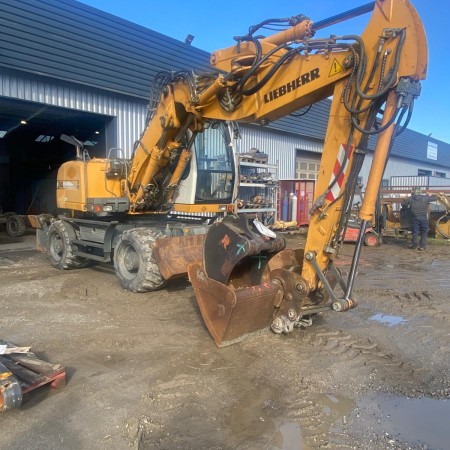 LIEBHERR - A314 - Wheel excavator