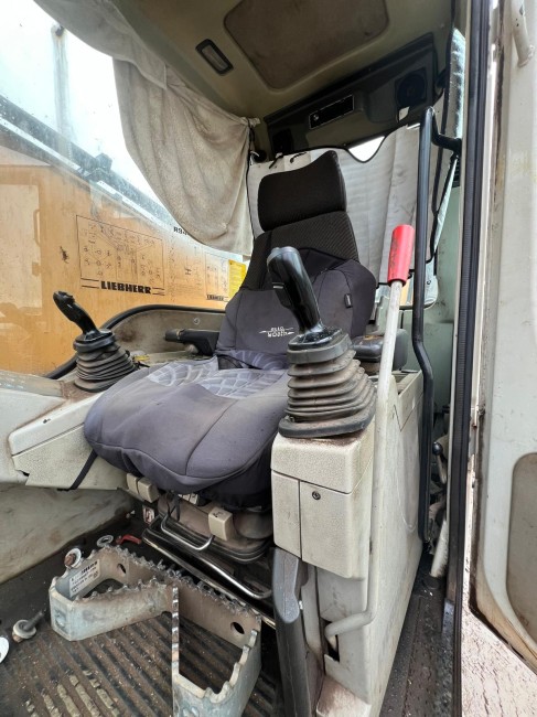 LIEBHERR - R944C HR - Pelle sur chenilles