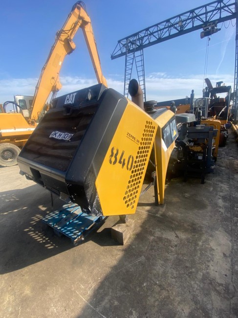 CATERPILLAR - 972M - Chargeur à pneus - Capot