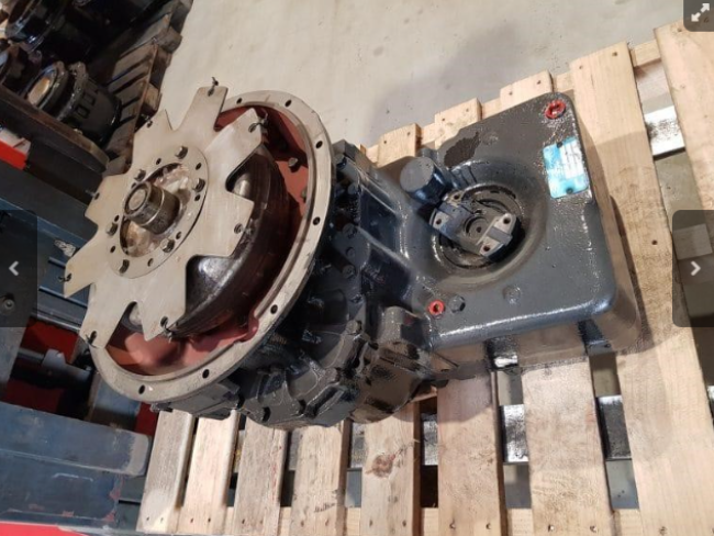 CATERPILLAR - TH63 - Tractopelle