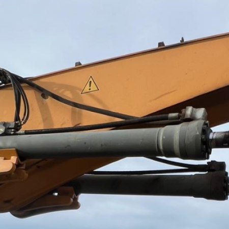 LIEBHERR - LH60M - Pelle à pneus