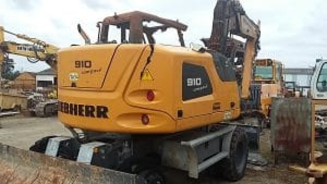 LIEBHERR - A910 COMPACT - Excavadora de ruedas