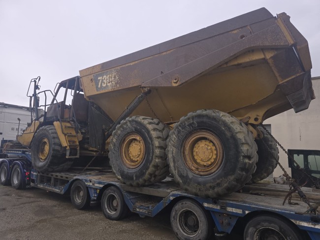 CATERPILLAR - 730C2 - Tombereau
