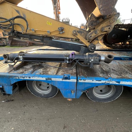 CATERPILLAR - 335F - Crawler Excavator