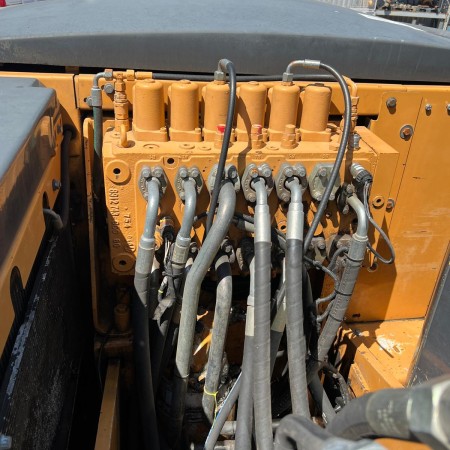 CASE - WX185 - Wheel excavator - Distributor
