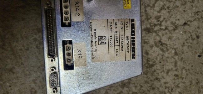 LIEBHERR - A904C - Pelle à pneus - Pupitre- clavier de commande Liebherr A904C
