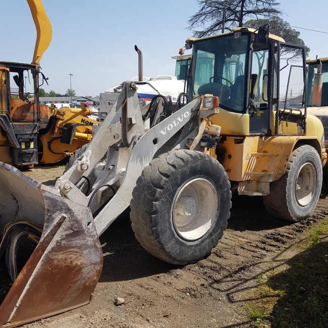 VOLVO - L45B - Chargeur à pneus