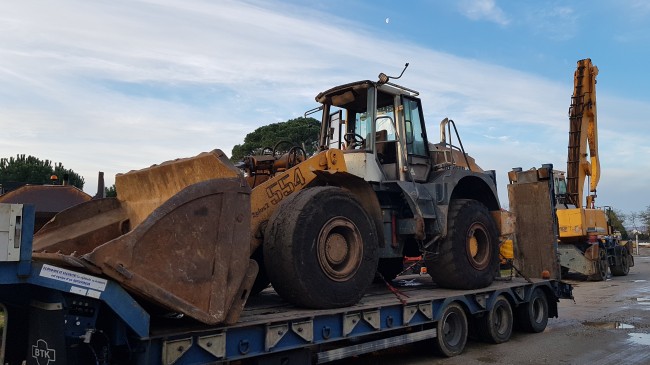 LIEBHERR - L554 - Chargeur à pneus
