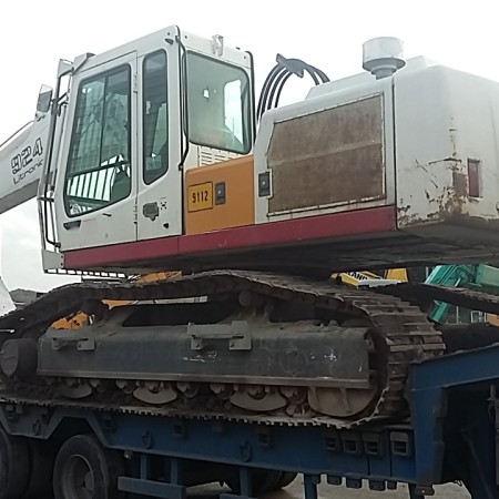 LIEBHERR - R924C - Pelle sur chenilles