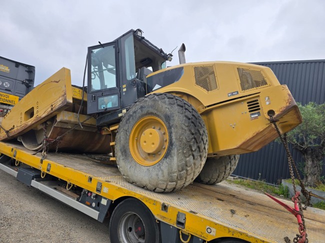 CATERPILLAR - CS76 - Compacteur