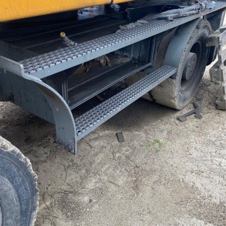 LIEBHERR - A316 - Tire excavator - Walking feet