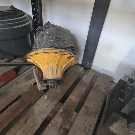 LIEBHERR - L550 - Wheel loader - Bridge nose