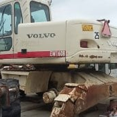 VOLVO - EW160B - Pelle à pneus