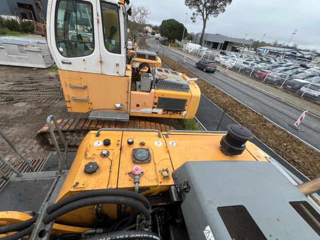LIEBHERR - LH40C - Pelle sur chenilles