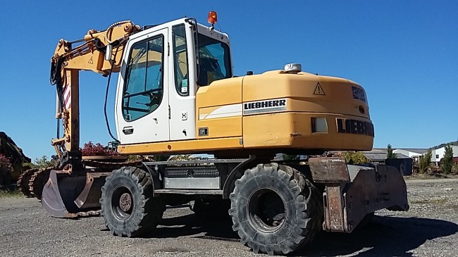 LIEBHERR - A312 - Pelle à pneus