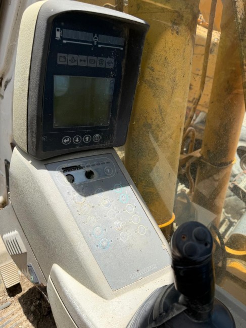 LIEBHERR - R900B - Pelle sur chenilles