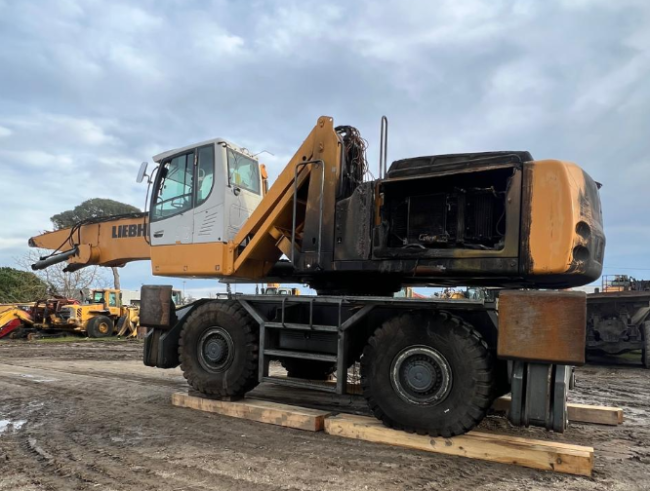 LIEBHERR - LH60M - Pelle à pneus