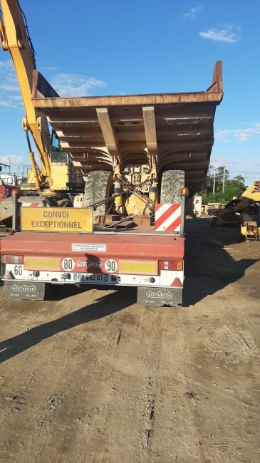 CATERPILLAR - 775F - Tombereau